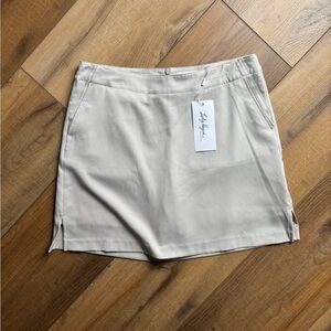 Lady Hagen Essentials Golf Skort, Size 8
NWT